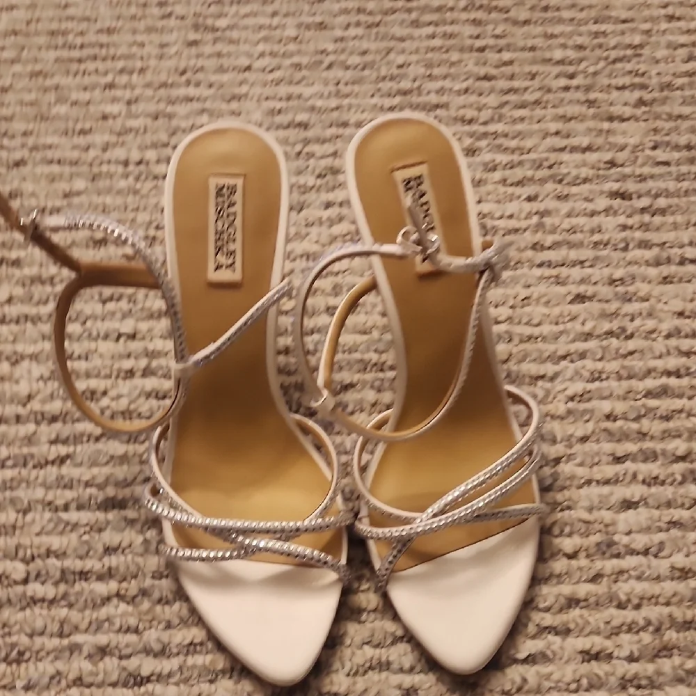 BADGLEY MISCHKA Julietta 85MM  Rhinestones Embellished Sandals 9